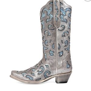 Cute western dress boots!